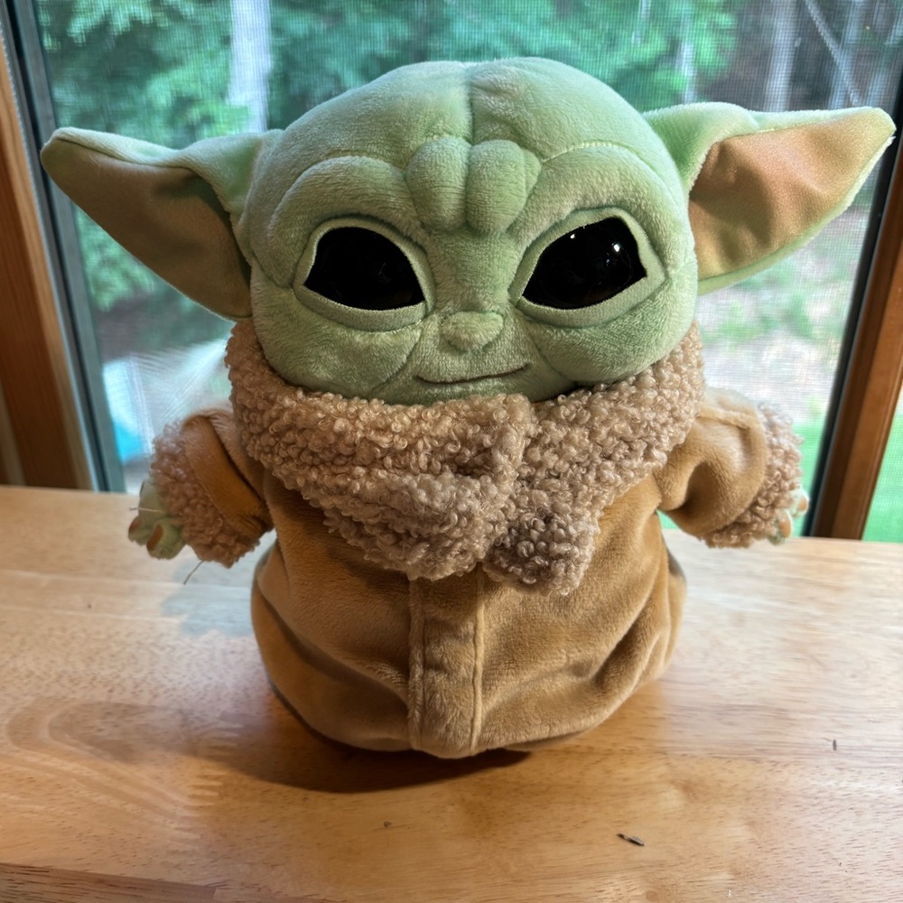 Star Wars “The Child” Grogu Plush - Picture 3 of 11